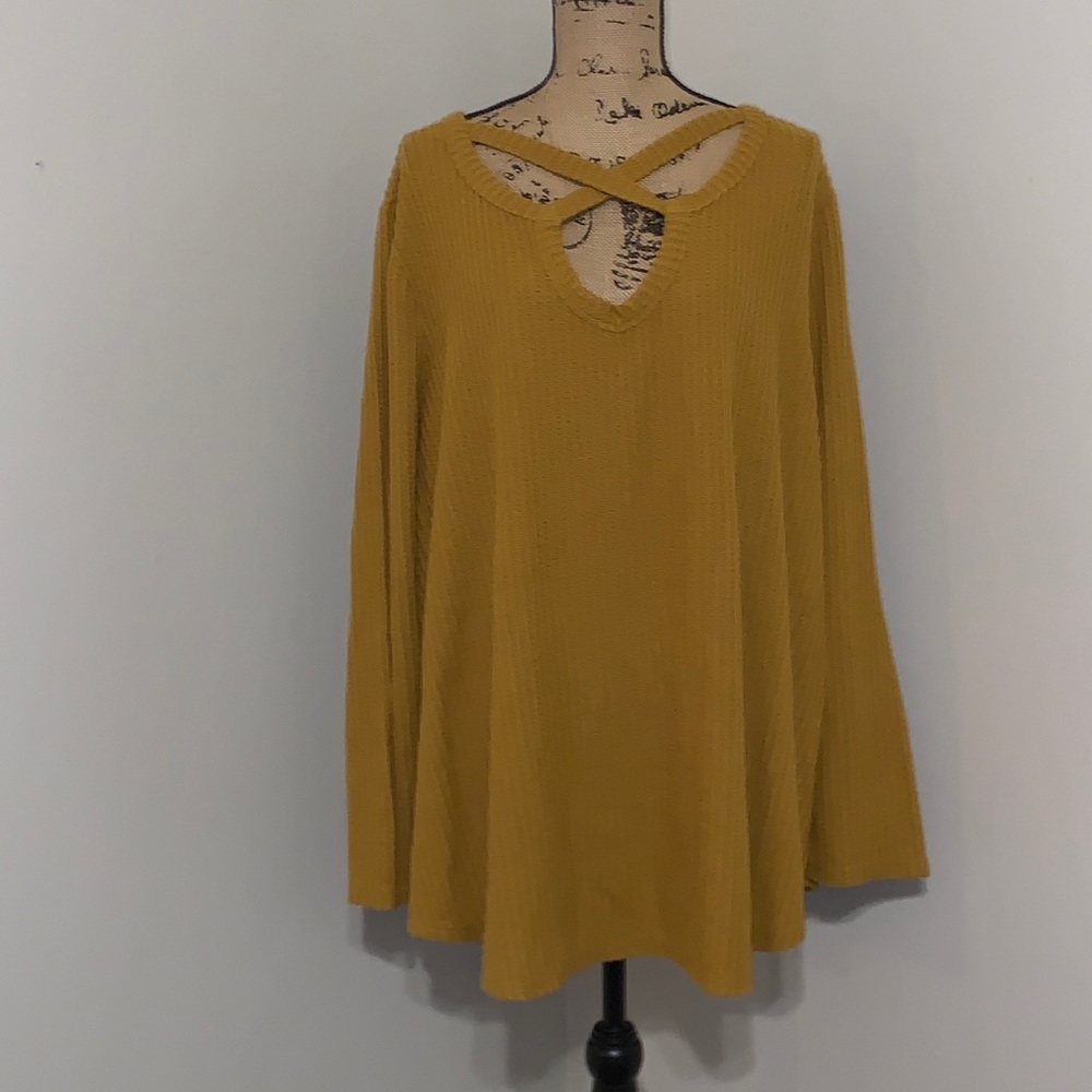 GU Maurices Mustard Top